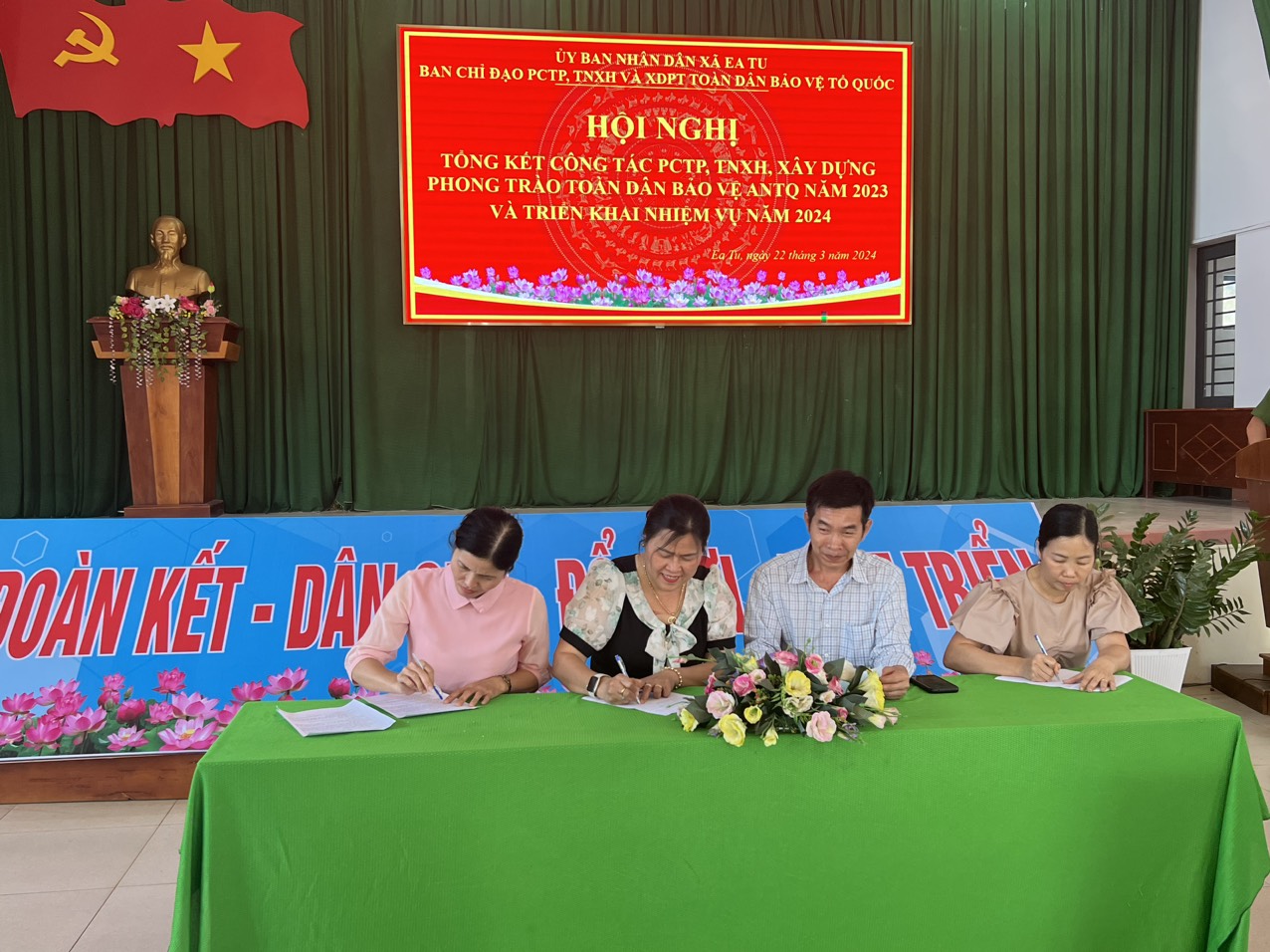 ký kết các trường